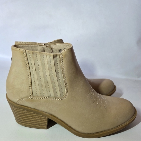 New Frye & Co Jude Ankle Beige Cream Boho Cowgirl Moto Biker Casual Boots Sz 7.5 - Picture 8 of 13